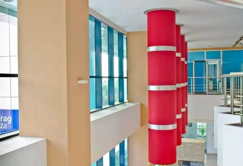 Fotos del hotel Chirag Plaza:  6