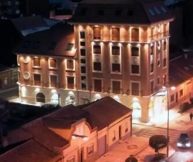 Fotos del hotel Santiago:  7