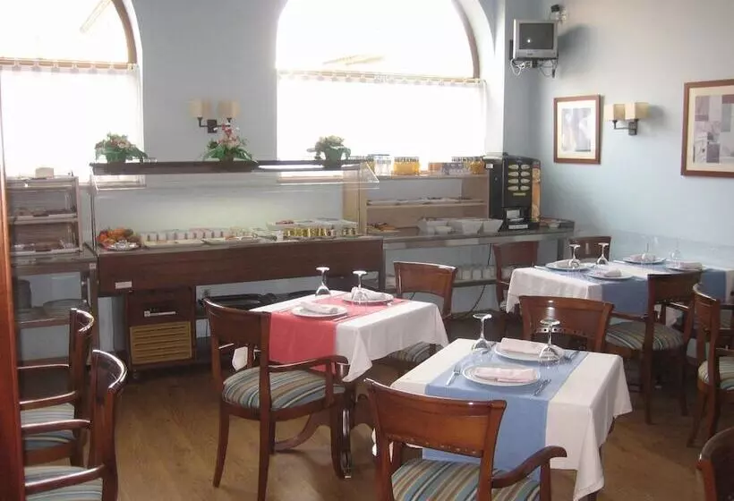 Fotos del hotel Santiago:  19