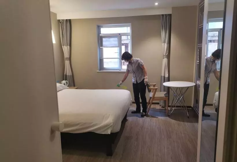 Fotos del hotel Ibis Wuhan Hankou:  2