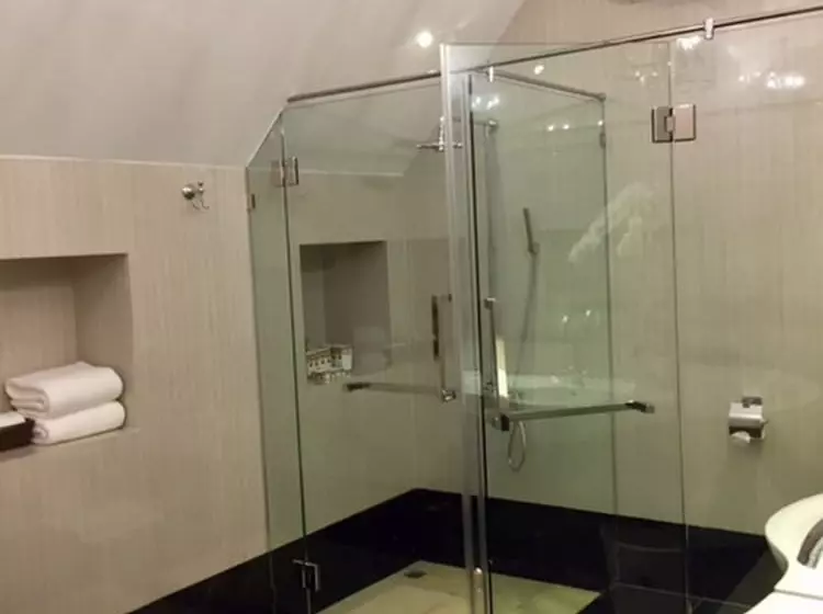 Fotos del hotel Patong Heritage  Phuket  Sha Extra Plus:  16