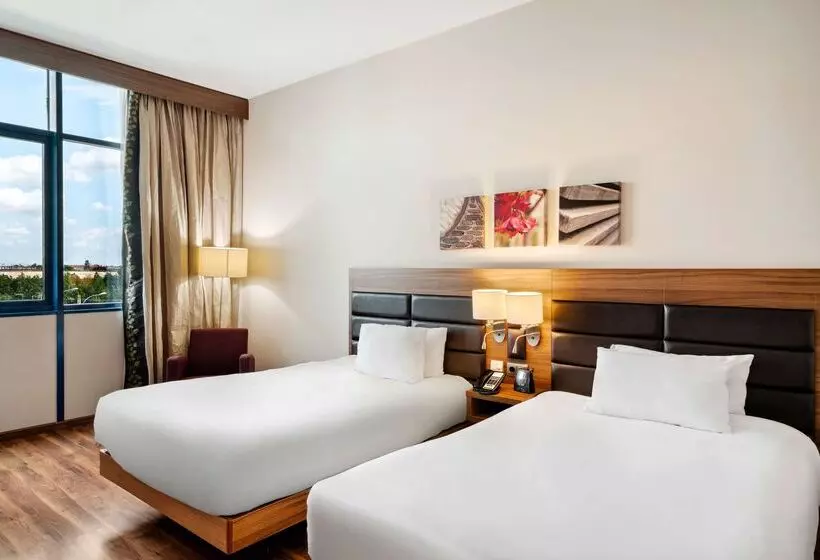 Hilton Garden Inn Sevilla