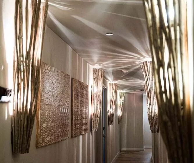 Fotos del hotel Mccarren Hotel & Pool:  3