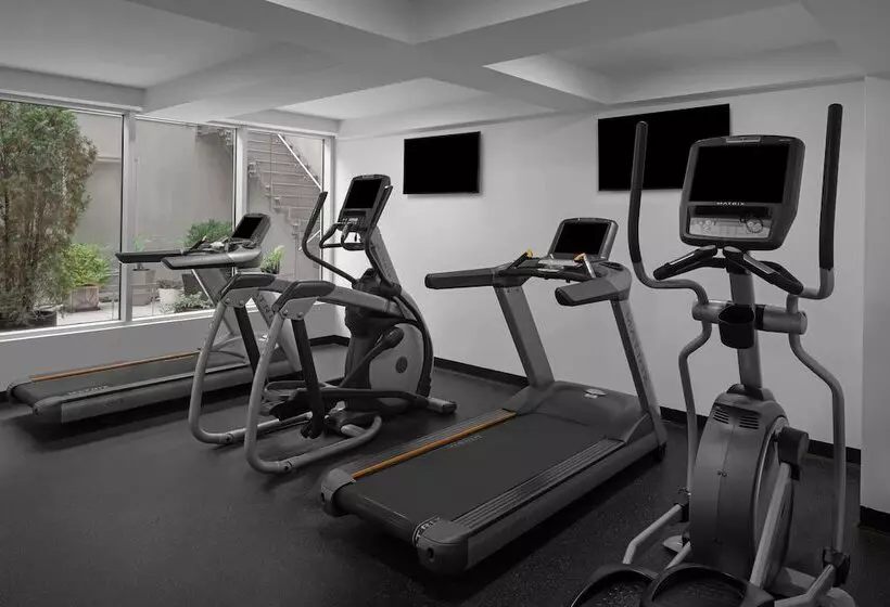 Fotos del hotel Mccarren Hotel & Pool:  17