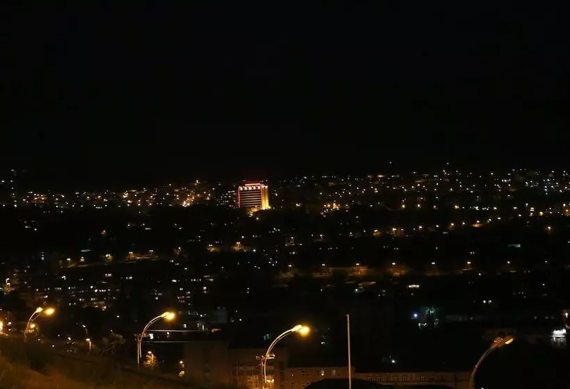 Fotos del hotel Bomo Nairi:  7