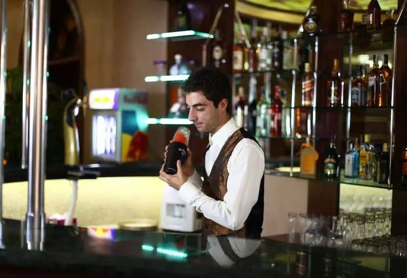 Fotos del hotel Bomo Nairi:  4