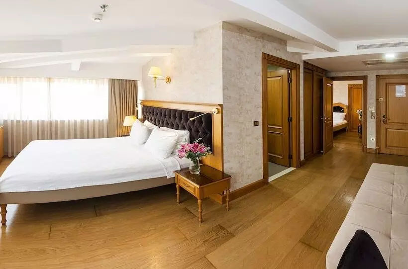 Fotos del hotel Aprilis:  6