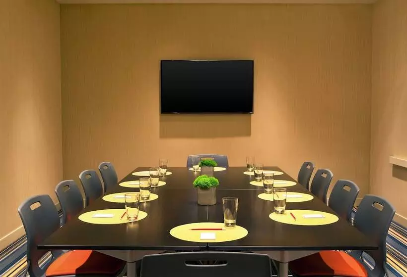 Fotos del hotel Aloft Chicago Downtown River North:  12