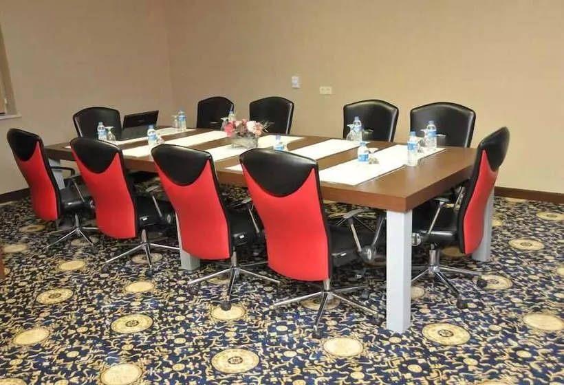 Fotos del hotel MaCity:  6