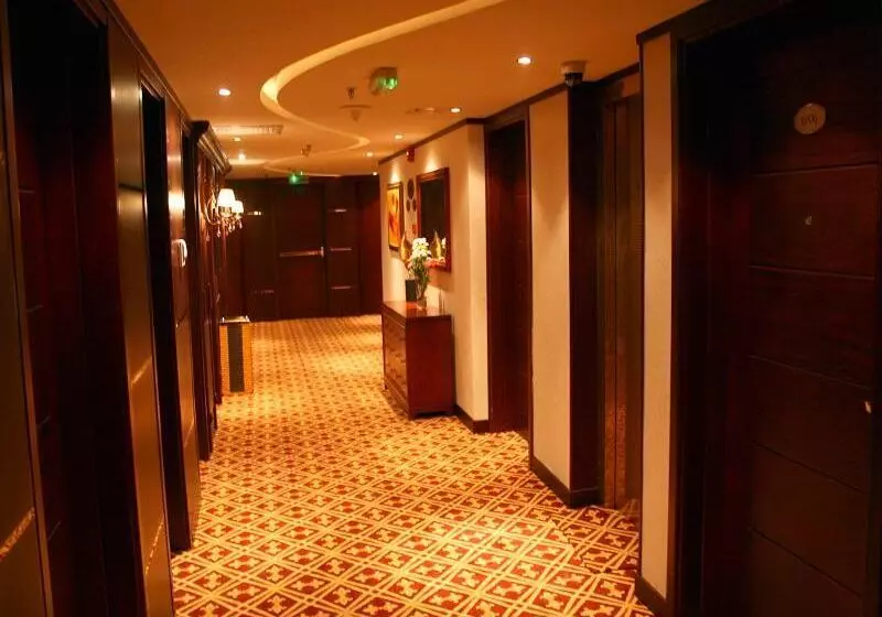 Fotos del hotel Trianon Royal:  3