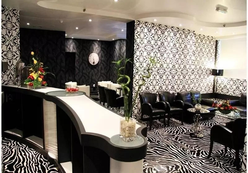 Fotos del hotel Trianon Royal:  6