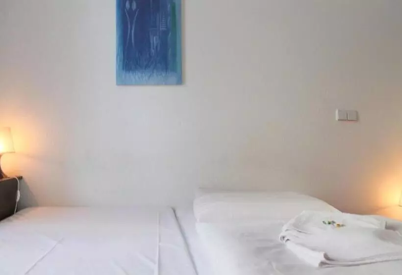 Fotos del hotel Amelie Berlin:  18