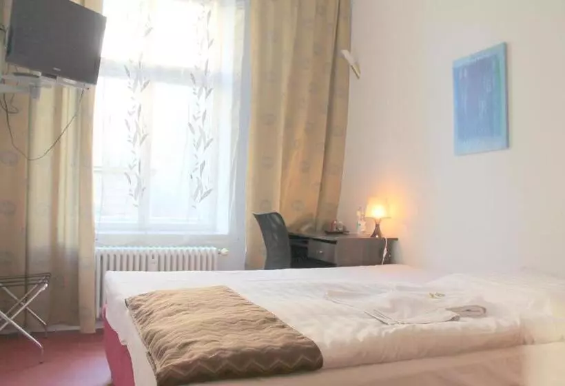 Fotos del hotel Amelie Berlin:  12