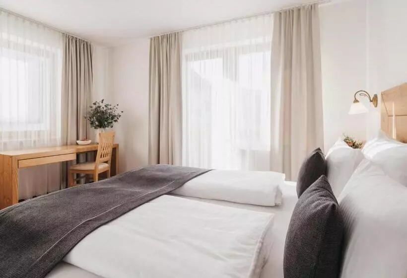 Fotos del hotel Vier Jahreszeiten By Vaya:  16