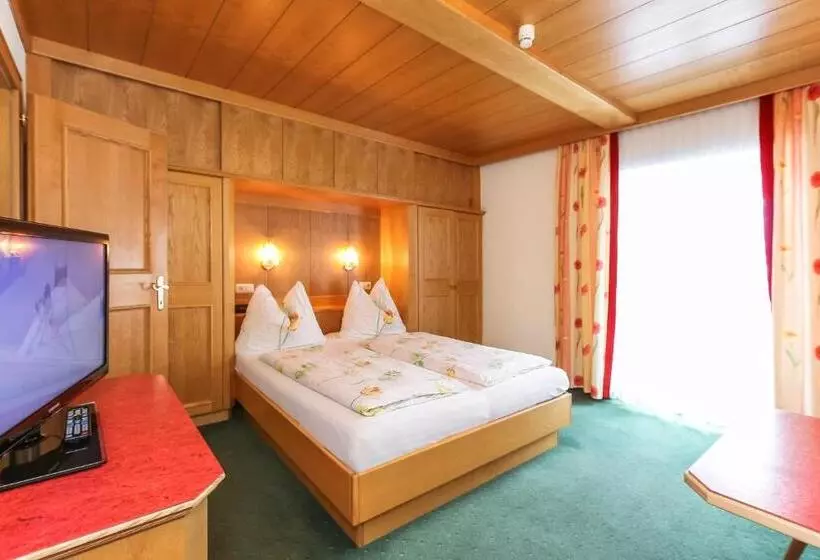 Fotos del hotel Alpen Tauernstüberl:  9