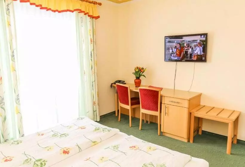 Fotos del hotel Alpen Tauernstüberl:  17