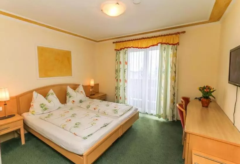 Fotos del hotel Alpen Tauernstüberl:  14