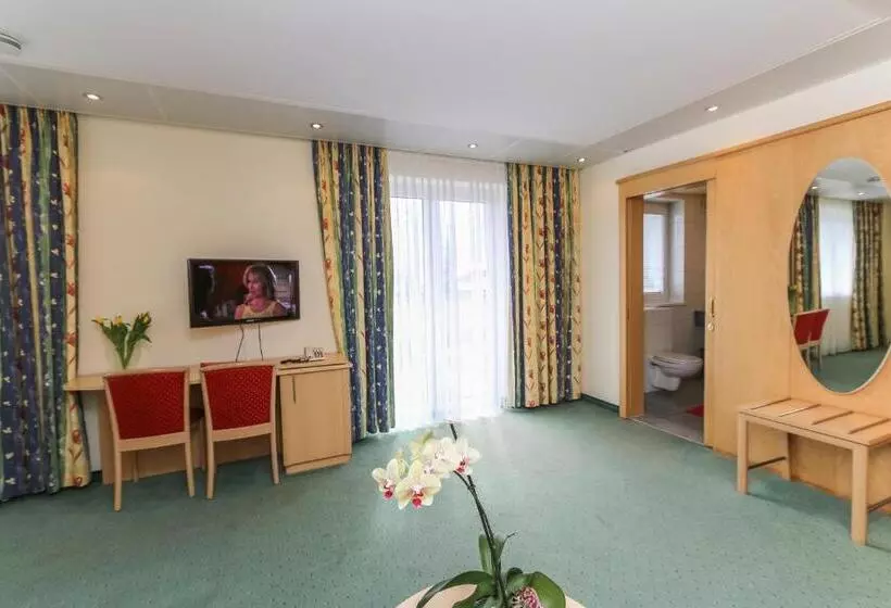 Fotos del hotel Alpen Tauernstüberl:  19