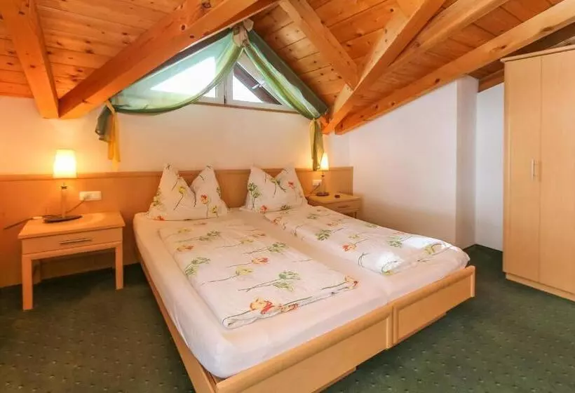 Fotos del hotel Alpen Tauernstüberl:  21