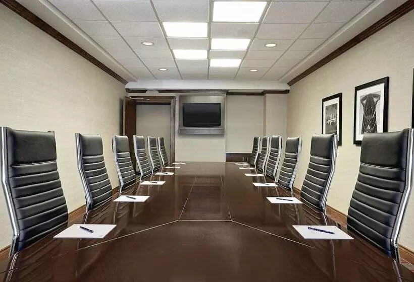 Fotos del hotel Four Points By Sheraton Calgary Airport:  8