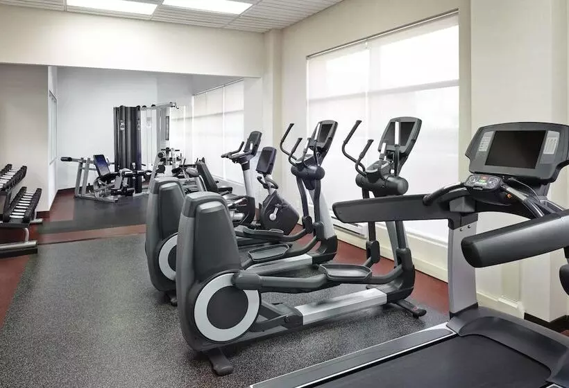 Fotos del hotel Four Points By Sheraton Calgary Airport:  5