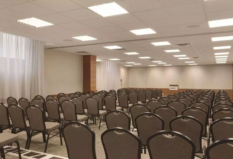 Fotos del hotel Radisson Hotel & Conference Centre Calgary Airport:  20