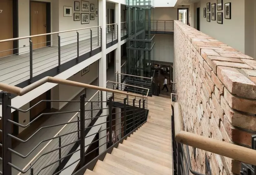 Fotos del hotel Zollenspieker Fährhaus:  2