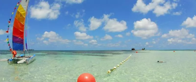 Fotos del hotel Cocoplum Beach:  17