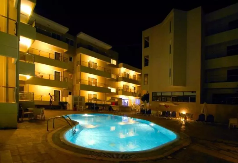 Fotos del hotel Michel Apartments:  3