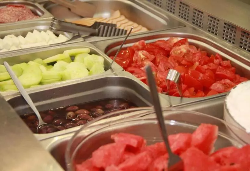 Fotos del hotel Michel Apartments:  6