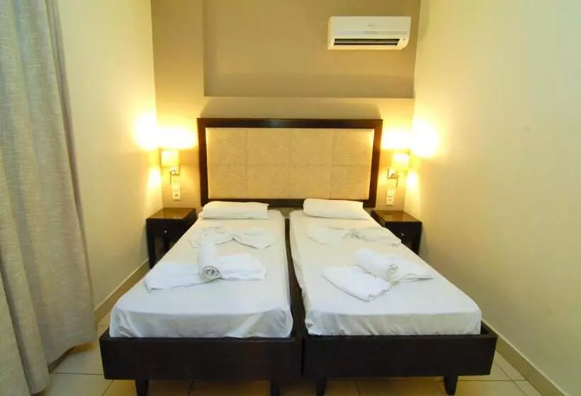 Fotos del hotel Michel Apartments:  2