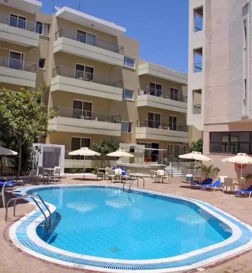 Fotos del hotel Michel Apartments:  18