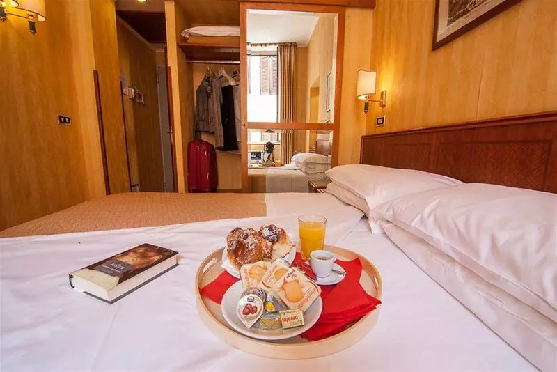 Fotos del hotel Pomezia:  25