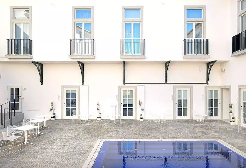 Mourasuites