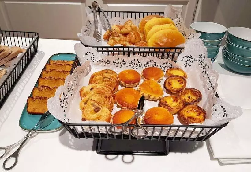Fotos del hotel Mourasuites:  18