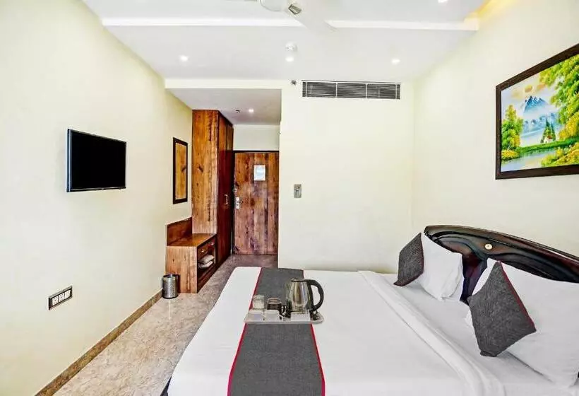 Fotos del hotel Oyo Townhouse 511 Divino:  4