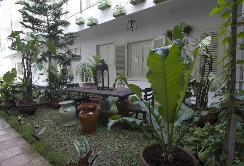 Fotos del hotel Brown Feather:  8