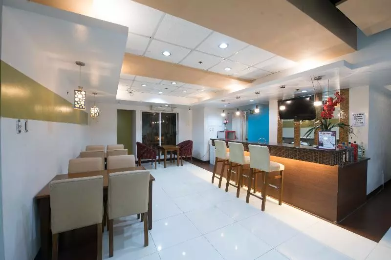 Fotos del hotel Alejandra Hotel And Suites:  3