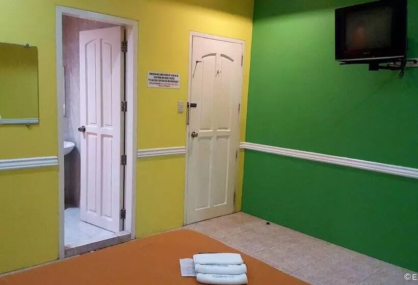 Fotos del hotel Hollywood Drivein:  7