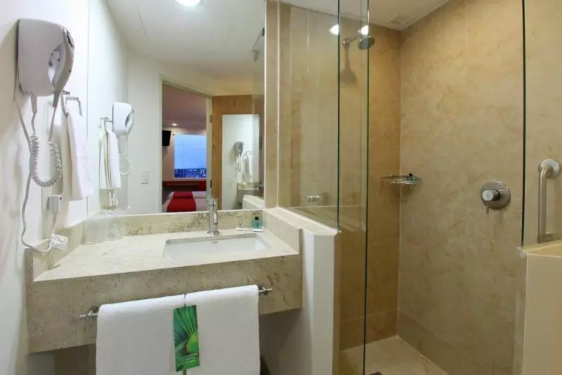 Fotos del hotel One Villahermosa Centro:  14