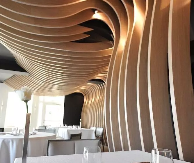 Fotos del hotel The Seven:  13