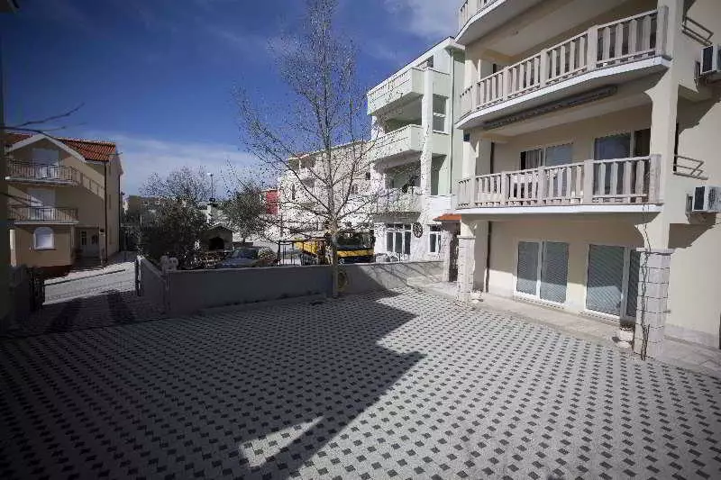 Fotos del hotel Apartments Buljubasic:  15