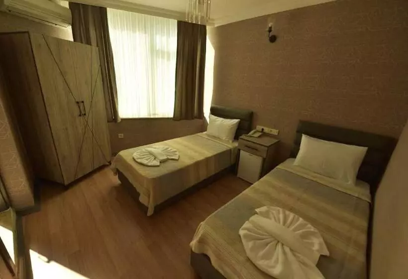 Fotos del hotel Omega Luxx:  8