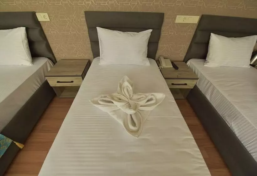 Fotos del hotel Omega Luxx:  3