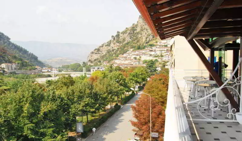 Fotos del hotel White City:  2