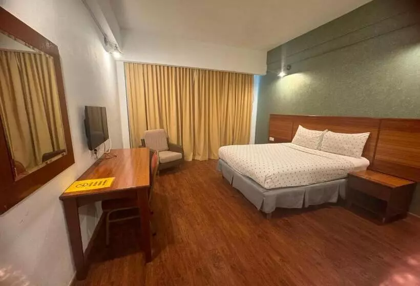 Fotos del hotel Mayres  Kota Tinggi:  2