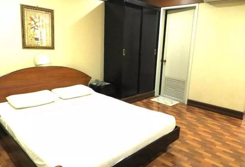 Fotos del hotel Paragon Suites:  17