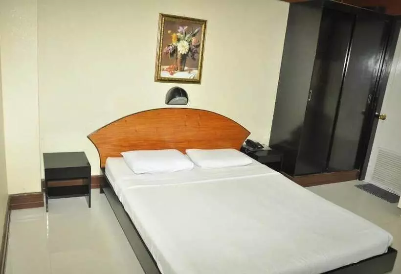 Fotos del hotel Paragon Suites:  12