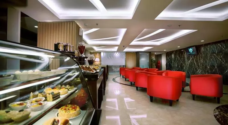 Fotos del hotel The Alana Surabaya:  6