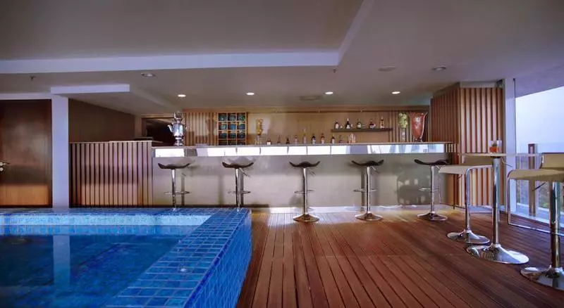 Fotos del hotel The Alana Surabaya:  7